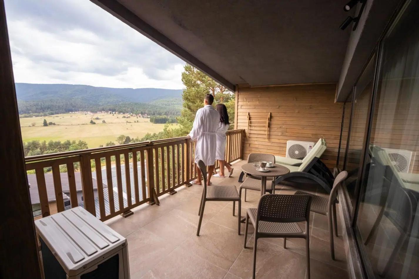 Grande Vista & Hotel Tsigov Chark